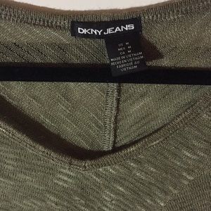 ❌SOLD❗️ DKNY TOP